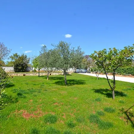 Bavica 3* Ρόβινι