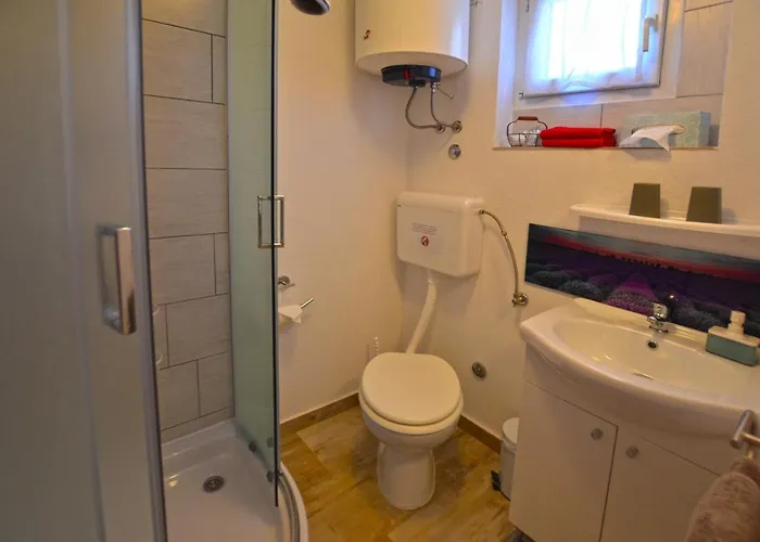 Bavica 3* Ρόβινι