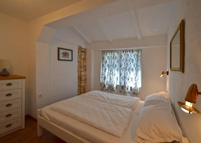 Πανσιόν Bavica Ρόβινι