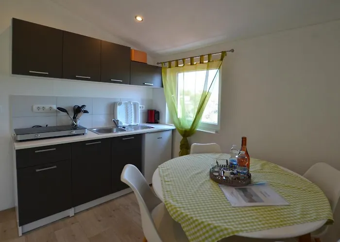 Bavica 3* Ρόβινι